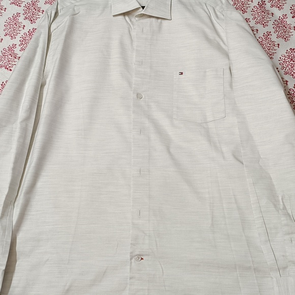 Tommy Hilfiger Off White Regular Fit Formal Men's Shirt - Picture 8 of 14